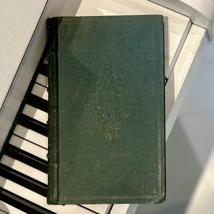 Книга «История осады Севастополя». Рой Ж.Ж.Э., Париж, Alfred Mame et Fils, 1856 год