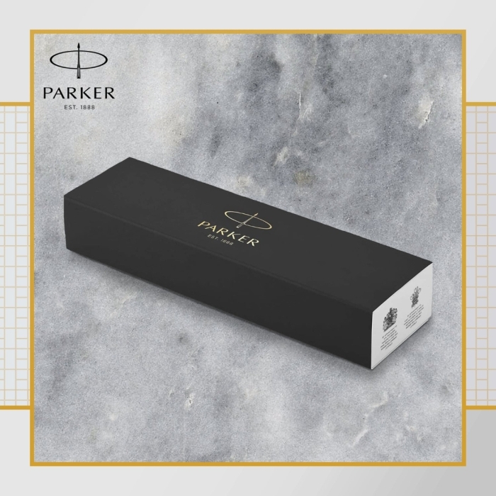 Шариковая ручка Parker IM Premium K318 Pearl GT в подарочной упаковке.