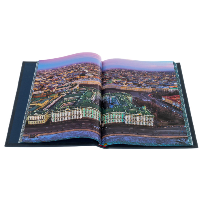 Книга в кожаном переплете "Санкт-Петербург. Фотоальбом"