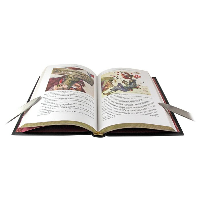 Книга в кожаном переплете  "Золотой ключик" Толстой А. Н., "Приключения Пиноккио" Коллоди К.