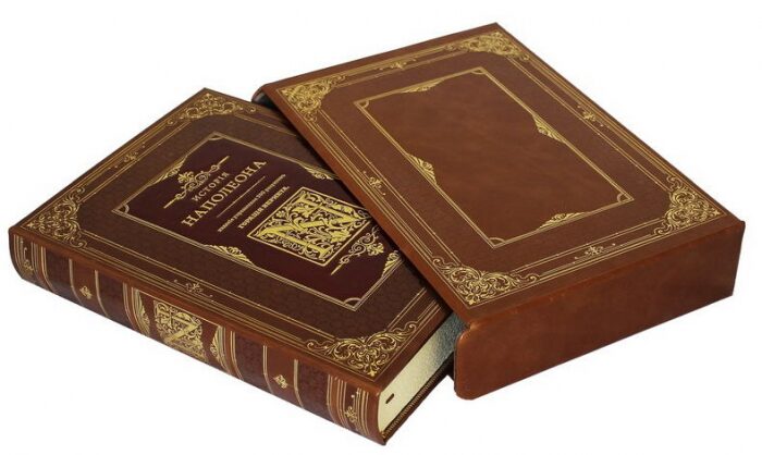 Подарочная книга в кожаном переплёте "История Наполеона" в футляре