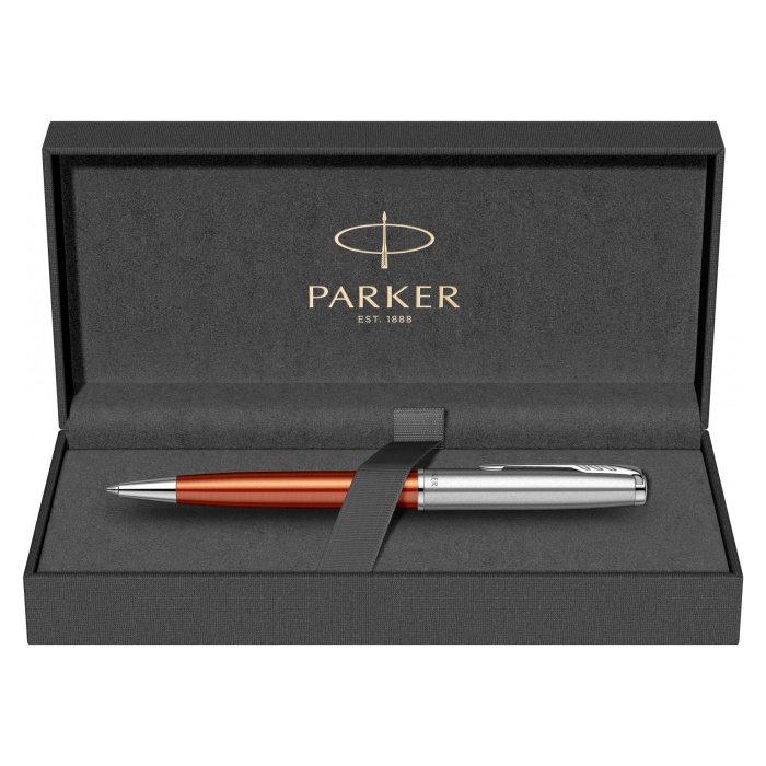 Шариковая ручка Parker Sonnet Essentials Orange SB Steel CT в подарочной упаковке.