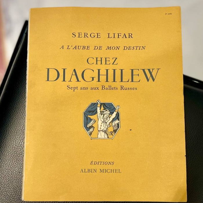 Книга «На заре моей карьеры у Дягилева. Семь лет в Русском Балете» с дарственной надписью и автографом Сержа Лифаря
