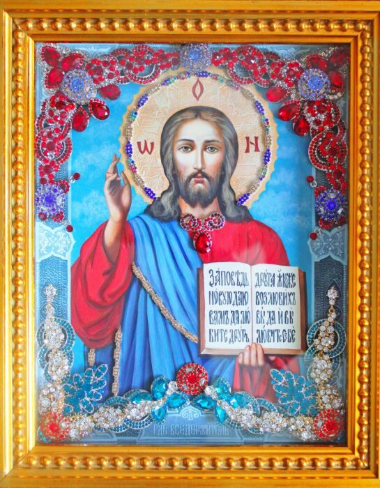 Икона с драгоценными камнями "Господь Вседержитель" с фианитами позолоченная маленькая