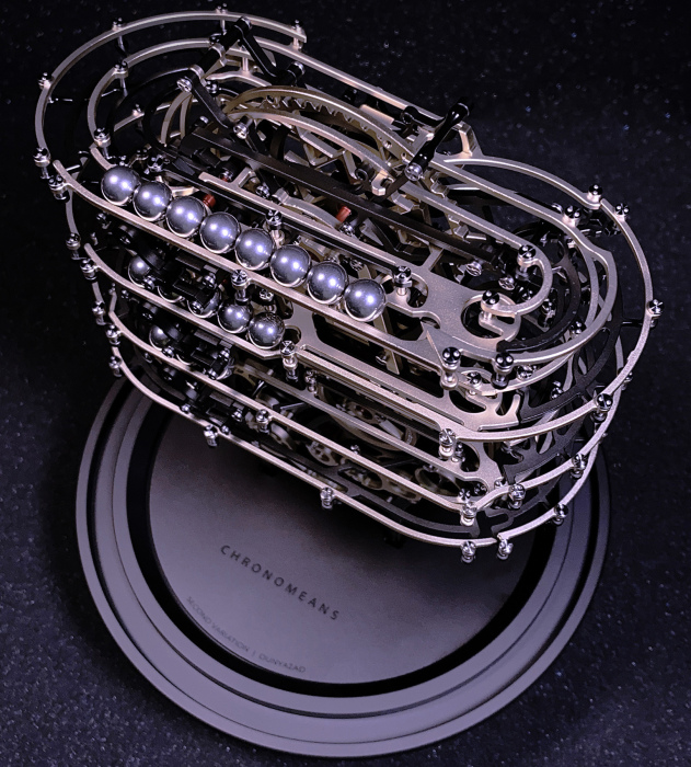 Эксклюзивные настольные часы "Chronomeans Dunyazad. Rolling Ball Clock"