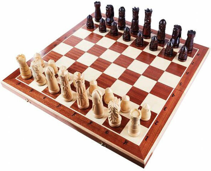 Шахматы "Крепость"