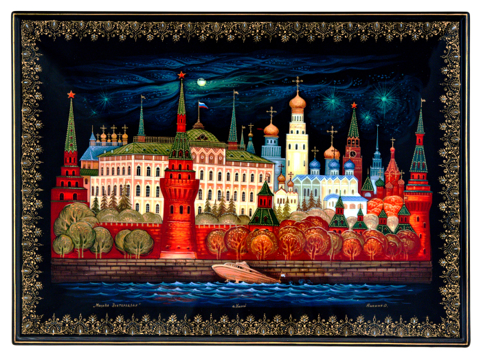 Шкатулка "Москва Златоглавая" Бикина, Палех