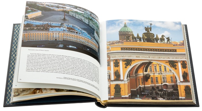 Подарочная книга в кожаном переплете "Saint-Petersburg" на английском языке