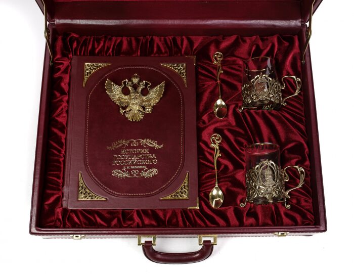 Набор подстаканников "А.Невский-Императрица" с подарочной книгой "История Государства Российского"