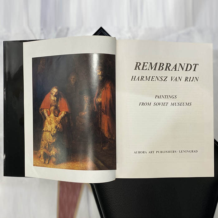 Книга «Рембрандт Хармс ван Рейн: Картины из советских музеев» Loewinson-Lessing V., Leningrad, Aurora Art, 1975 год