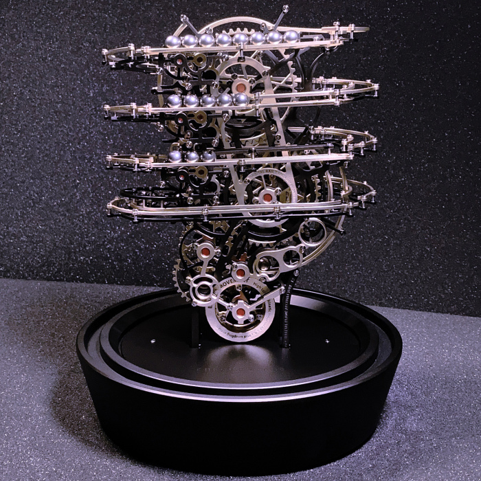 Эксклюзивные настольные часы "Chronomeans Dunyazad. Rolling Ball Clock"