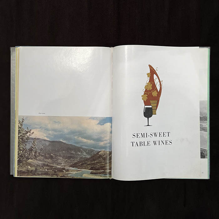 Книга "Wines and Cognacs of Georgia". Москва, Издательство Prodintorg, 1965 год