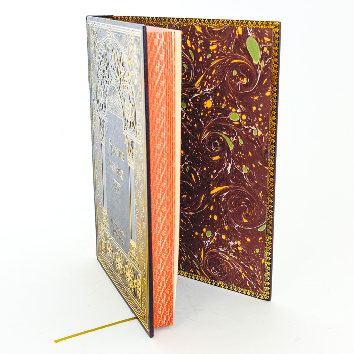 Книга в кожаном переплете "Русские сказки"