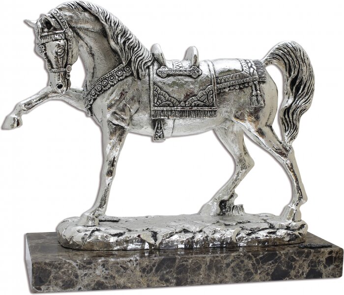 Скульптура "Лошадь с поднятой ногой" посеребрение (Horse with raised leg, silvering)