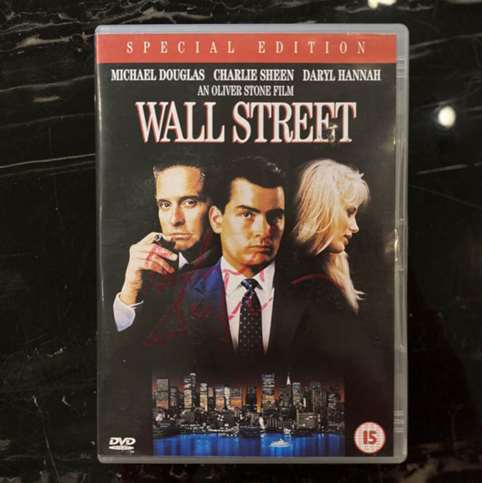 DVD-диск «Уолл-стрит» с автографом Майкла Дугласа