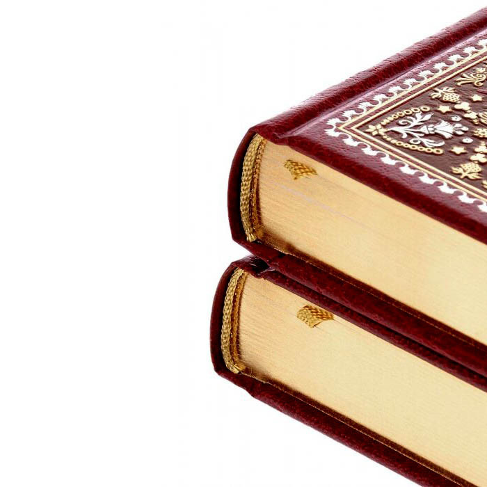 Книга подарочная "Следопыт" Ф. Купер, в 2-х томах