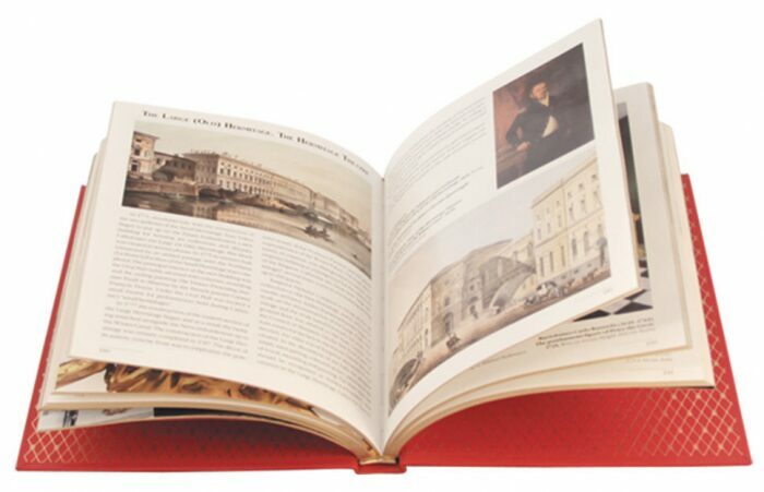 Подарочная книга в кожаном переплете "Эрмитаж"